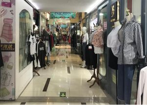 坚强生存，孕育转型 探访深圳三大服装批发市场的坚韧与蜕变